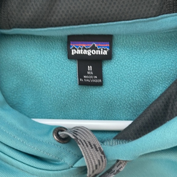 Patagonia Men’s Hoodie - Picture 3 of 3